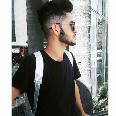 aquariano, bom leitor, sempre em busca de novas amizades, degustador de CERVEJA, um ateu que ama o budismo, difícil de lidar, mas com bom coração🆘❤💙💚💛