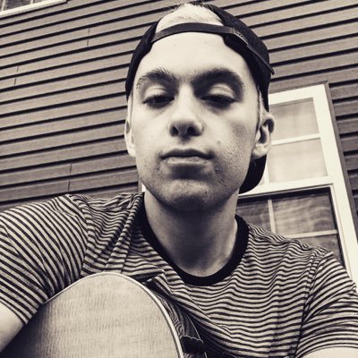 ZanzucchiNico's profile picture. Don't fear failure, fear average. 💪🏻