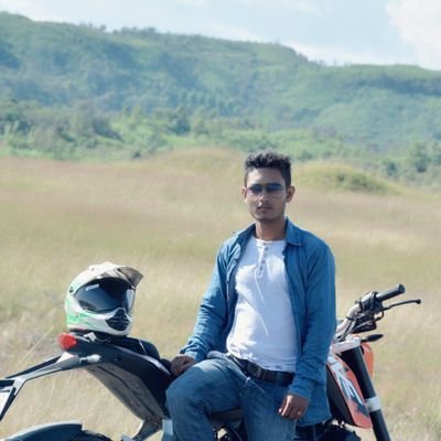 Nekib16's profile picture. CoLLeG sTuDeNT
G.U