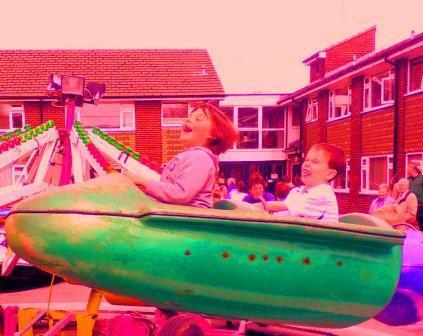 SoShortStories's profile picture. Fancy writing a (very) short story? Tweet it HERE and help build SoShortStories into a great online collection of microfiction! Join the literary Twitterati!