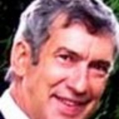 Je suis un homme simple, attentionné , respectueux,romantique et j'adore profiter de la vie , je suis Mandataire Auto a mon compte, veuf et seul depuis 2 ans.