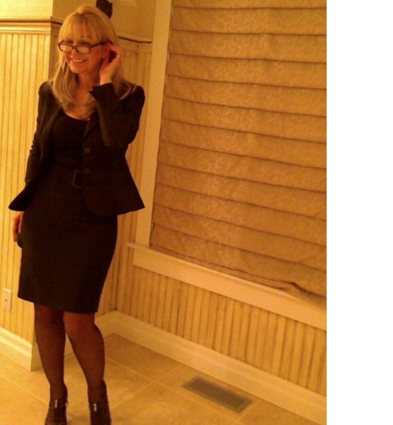 Anna_0h0h7's profile picture. Fighting for #TheResistance. I follow back all resistance. Let's get the corrupt GOP out of the WH, shall we?