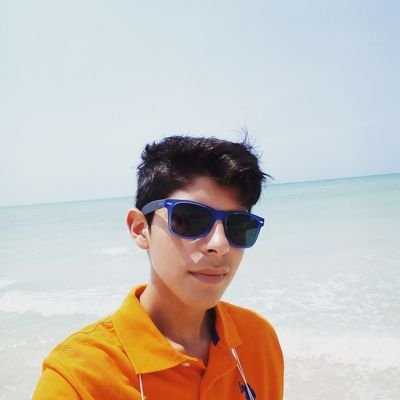 Me presento:
Soy Carlos. Me gusta la Música 🎧. Me gustan los Deportes ⚾⚽. Me gusta la Comida 🍕🍔. Me gusta Viajar ✈. Amo la vida 😎.