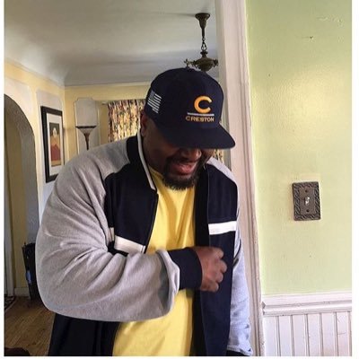 #HipHopKulturalSpecialist, Founder of @BreadBreakers13 @GrandStandPics @RhymeBully @TotemSoul @HipHopBornday @Rosewood2055 @TafRegime