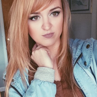 kyliewhitenoise's profile picture. ᴀʟʟ ᴛʜᴇ ɢᴜʏs sᴀʏ ɪ'ᴍ ᴘʀᴇᴛᴛʏ ғʟʏ ғᴏʀ ᴀ ᴡʜɪᴛᴇ ᴋʏ 🤙🏻