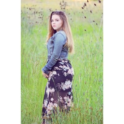 leeandanielle12's profile picture. 