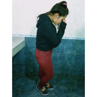 soy  dibertida y muy  cariñosaaa ♡♥♥