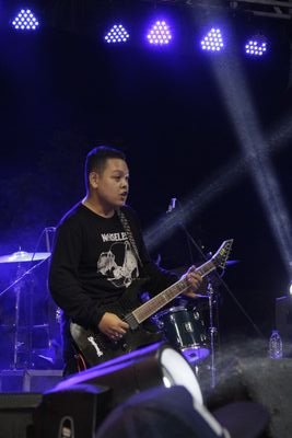 EPI AMELIA
SHAYNA ALMAIRA PRASETYA
STOPKONTAK BAND
