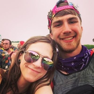 melanie_heckman's profile picture. Music is my sun and you're blocking my light.