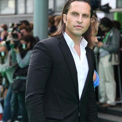 Ijtimoiy tarmoqlardan yalangoch suratlar Porno yosh katta eshaklar