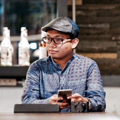 160 characters cannot describe who I am. ~~~~~ Know me better in real life. 🔴⚫️🔴⚫️🔴⚫️🇲🇨📲@azharyekaputra ~~~~~~~~~~~ 📩azharyekaputra(at)https://t.co/0bh7IvSHCQ