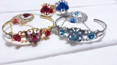 rurisoubi_ibara's profile picture. ハンドメイドで薔薇や蝶のモチーフを使ったアクセサリーを作っています。
“るりそうび”の名前でミンネさんで販売しています。
小説？も書いてます。