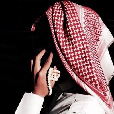 u22uh's profile picture. أنت العطا المبتغى وأنا يدين القنوع / اللي معك الإبتسامه تجبر بـ خاطره ♡