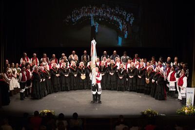 Decana das agrupacións folklóricas galegas. Fundado no ano 1915.