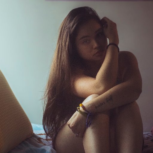 '97 Trying to be a photographer 
I love people that smiles on pictures.

Instagram:
@Sabrinita21 @Sabrinah_photography
Follow Me
https://t.co/PAhDtZOGVw