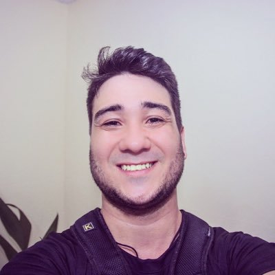 linharesxande's profile picture. Viver, viver e ser livre Saber dar valor Para as coisas mais simples Só o amor constrói Pontes Indestrutíveis.