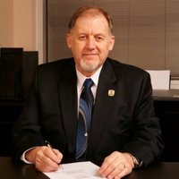 Les Armstrong (@_lesarmstrong_) 's Twitter Profile