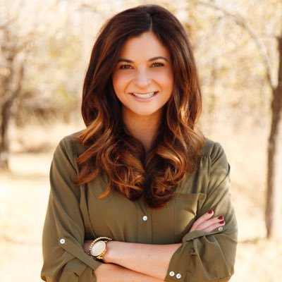 indygrl89's profile picture. Cat Lady turned Realtor🔑