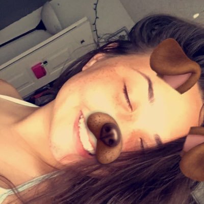 AlexisLexie0213's profile picture. ♡♡♡