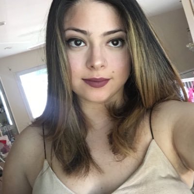 brennndalina's profile picture. 👩🏽‍🏫🌑🌻🖖🏽🔮🇸🇻 STJ Alum