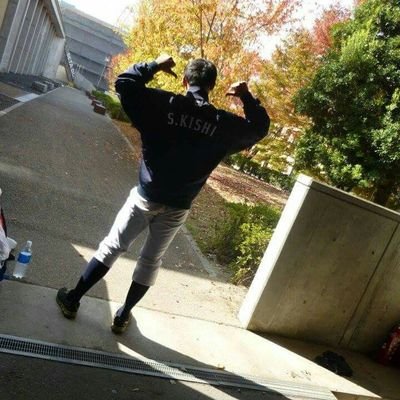 21歳/大学生/歩きながらできる仕事をやっています/給料、休日は自由です/関西以外の方は電話でもOK!!/DMや応募から連絡どうぞ!