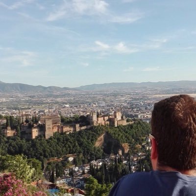 Periodista, Máster en Banca&Finanzas, Community Manager. Granada-España 🇪🇸