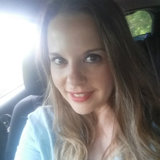 racheywolfey's profile picture. Lover of all things Britney & Beyonce.