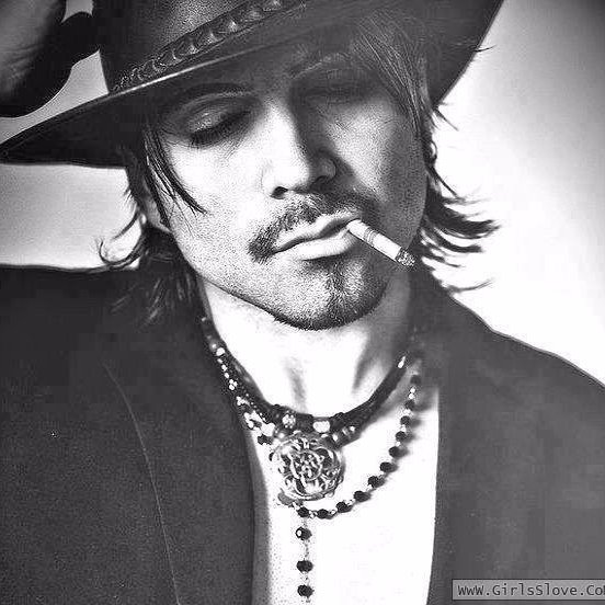 Snkzyyh's profile picture. Sami Alshrary PS3 add :Snkzyyh (Trickshotrs)