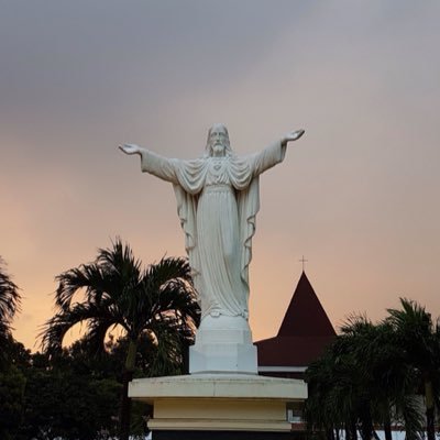 marchingfaith's profile picture. Read my life-changing story linked below! Goal is to help others, DM me if you need someone to talk and I will help you as much as i can 💗 📖 Ecclesiastes 3:11👏🏼