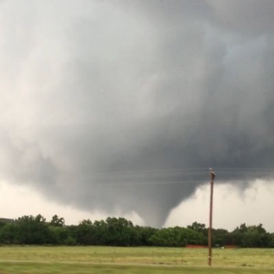 Storm targeter, chaser, spotter, admirer. Fantasy football addict. #okwx #kswx #txwx #supercell #tornado #fantasyfootball