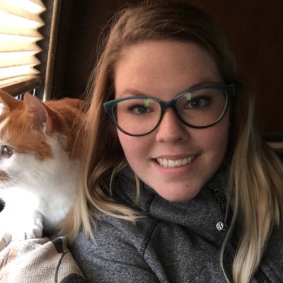 karlylucretia's profile picture. island girl. future biologist. chef wannabe. cat servant.