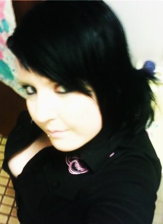 keira howells Profile