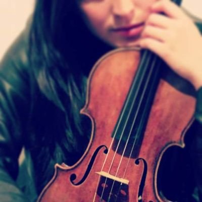 Violinista orgullosamente Venezolana!
Ganadora Latín Grammy 2017
Venezuela Strings Recording Ensemble 🎻