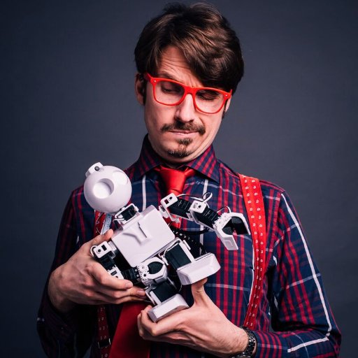 Piotr Mirowski. Creator of https://t.co/TBogqqZEj1 and https://t.co/qFFwaIyG6p artificial intelligence improv. LSDA drama graduate. Musical, theatre & AI geek.