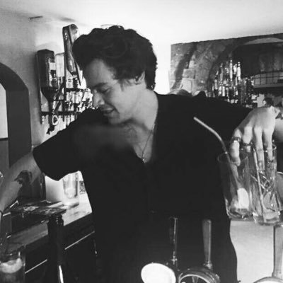 BelieveinSwag's profile picture. harry deserves this entire universe.