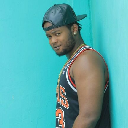 Jhae3dot's profile picture. Yardie🌴
Sc: jhae6