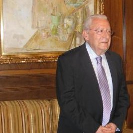 JosMolinaMolin2's profile picture. Presidente de @ConsejoTRM.Julio 2015. Sociólogo y Doctor en Economía, miembro de Economistas Frente a la Crisis,autor de libros como "Ciudadano y Gasto Público"