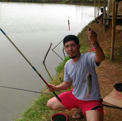 tianezer's profile picture. interes with OS Linux