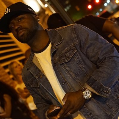 mrtrobinson's profile picture. Hustle x Pray x Stay Out The Way | #LeadXExample #bornleaders |