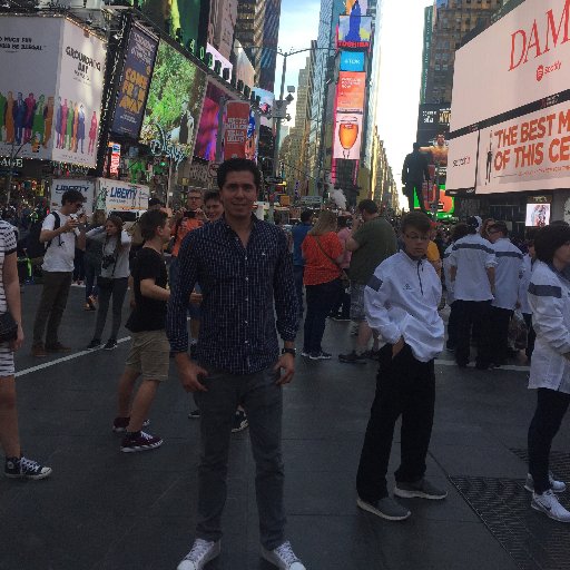 emayoralr's profile picture. Enjoy where you are now!