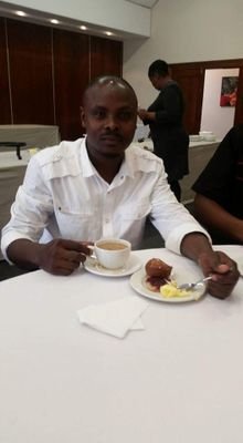 SindileMkhapha's profile picture. Am Friendly