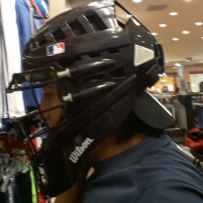 bueno soy un chavo tranquilo y que trata de ayudar en lo que se pueda y poder convivir con mis amigos y con mi familia jejeje