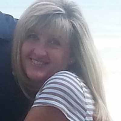 Love my life! I am blessed with faith, family, friends, and lots of great books!