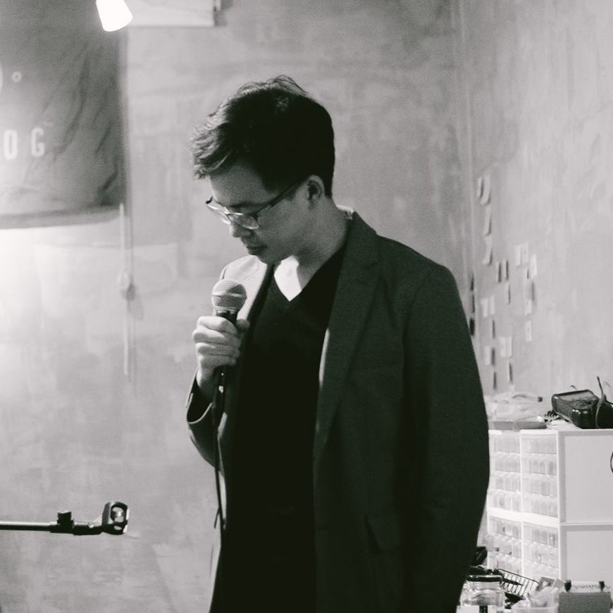 shikuanglee's profile picture. 台灣遊戲音樂製作人：作曲、混音、音效設計、美股研究
Composer, Music Producer, Sound Designer   
各式音樂製作歡迎來信 musicwithlight@gmail.com