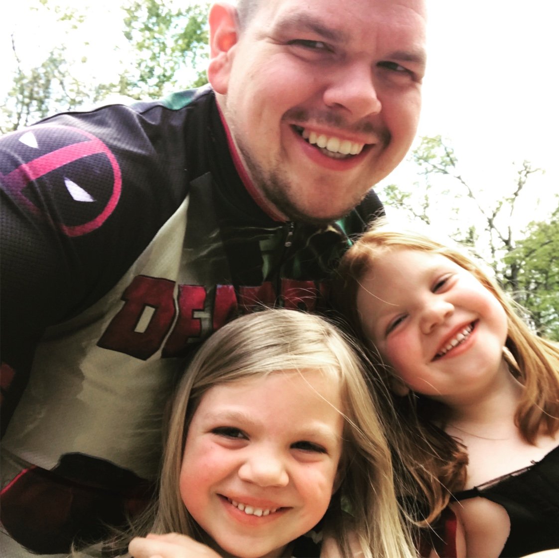 I drive for a vending company filling snacks and soda in MI. I have a great wife and 2 sweet girls! RNY surgery on 10/26/12.  @CovinoandRich DadBro/listener!!