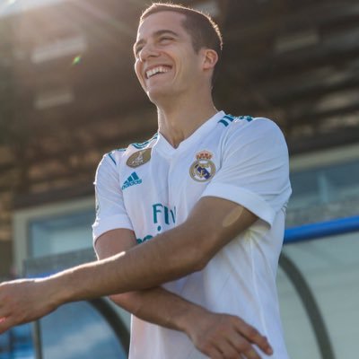 Cuenta de apoyo y de actualidad de @Lucasvazquez91 Jugador del @realmadrid 3-07-15 y de la @SeFutbol 17-05-16 Hala Madrid y Nada Más