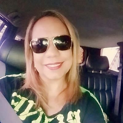 La vida es la mejor carrera que puedes estudiar, aprender y aceptar el destino y lograr alcanzar tus sueños.. 🎗️❤️