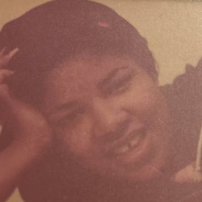 RevibebeC's profile picture. 