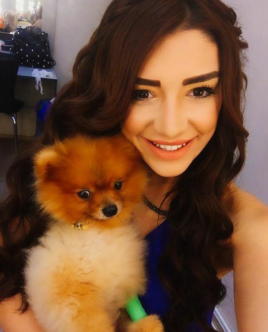 AvfcMerve's profile picture. Kurban Olduğumm🍎❤
Sözlüüümmmm💍💍👰👨