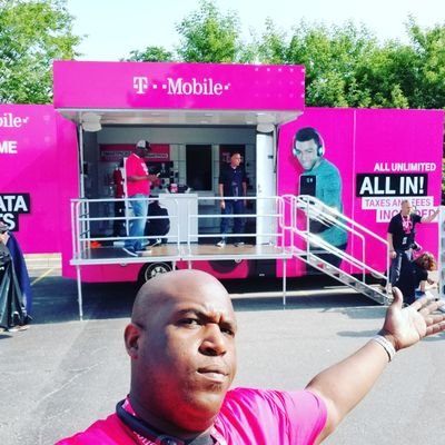 Detroit T-Mobile Event Truck
#LiveMagenta #TMobile